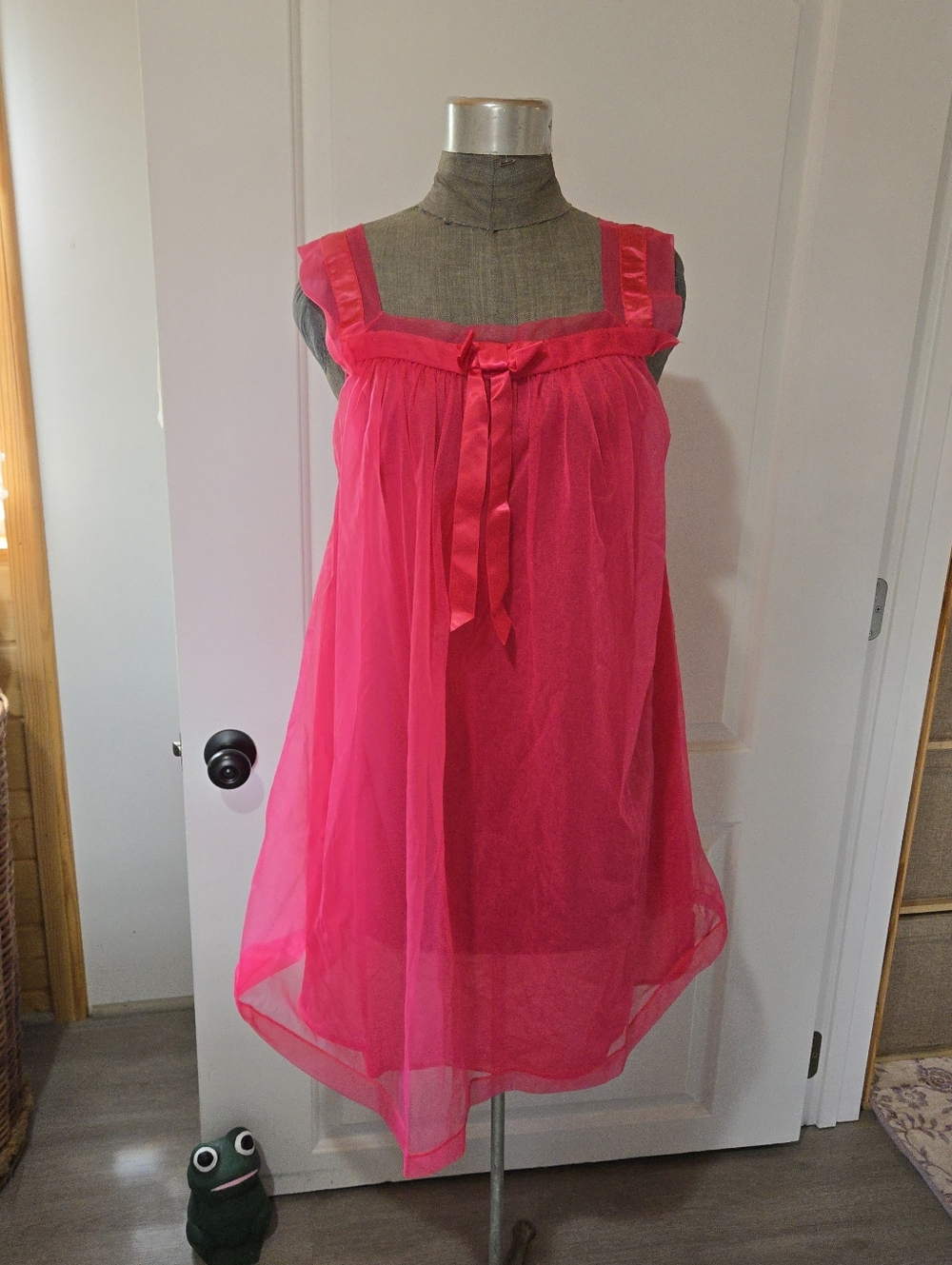 Vintage Henson Kickernick Hot Pink Babydoll Nightgown, SIZE 34 / S